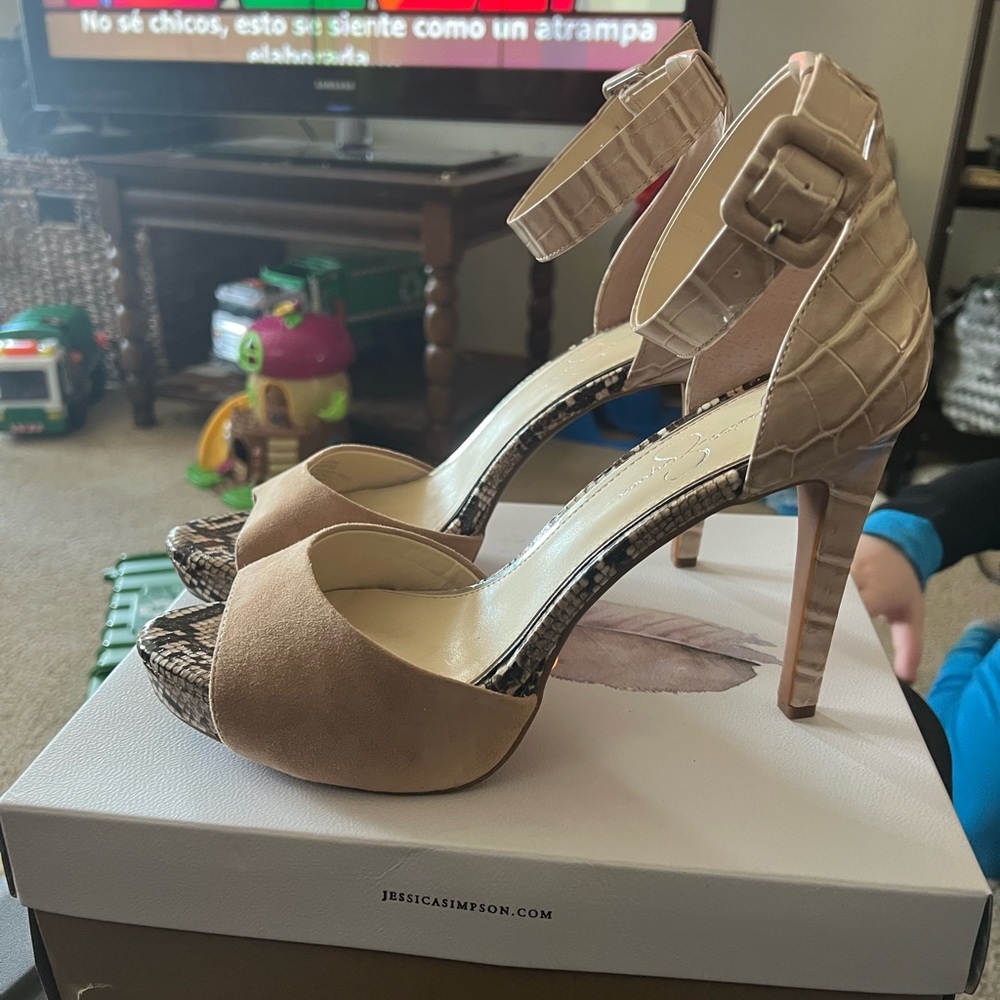 Jessica Simpson Divene heels size 11